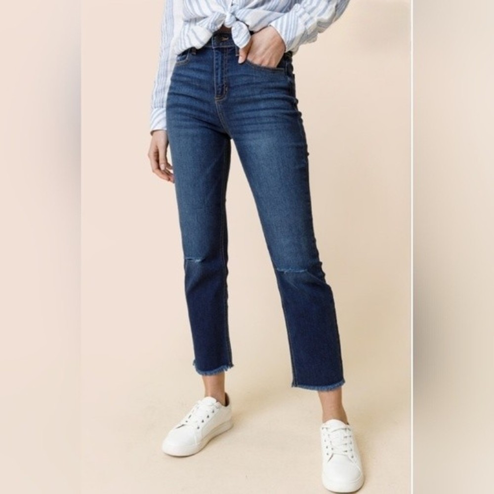 Harper Heritage Distructed High Rise Straight Ankle Crop Jean, size 28